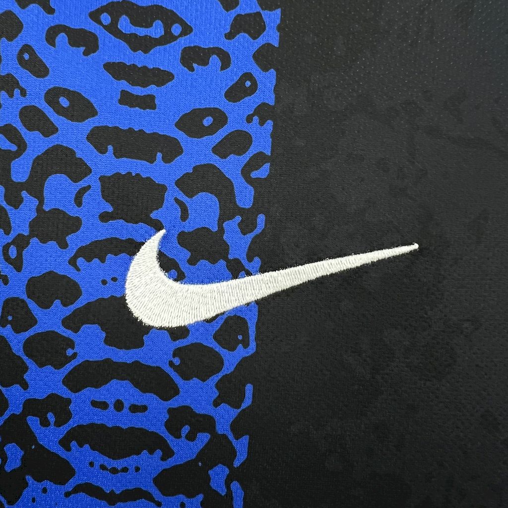 Inter The Serpent Kit